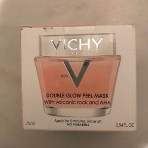 NIB Vichy double glow peel mask